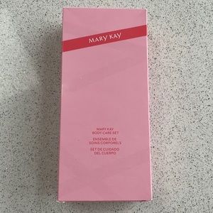 Mary Kay Body Care set